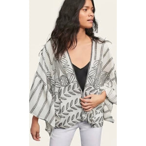 Annabella Akimi+Kin Ruffled KimonoTop from Anthropologie One Size