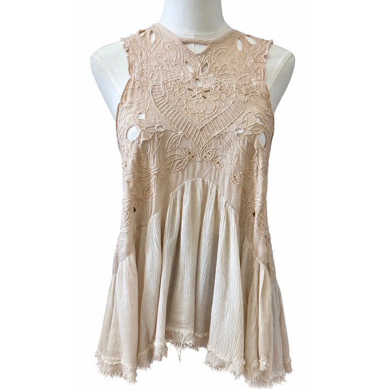 En Crème Ivory Embroidered Cutwork Swing Tunic Top
 Medium